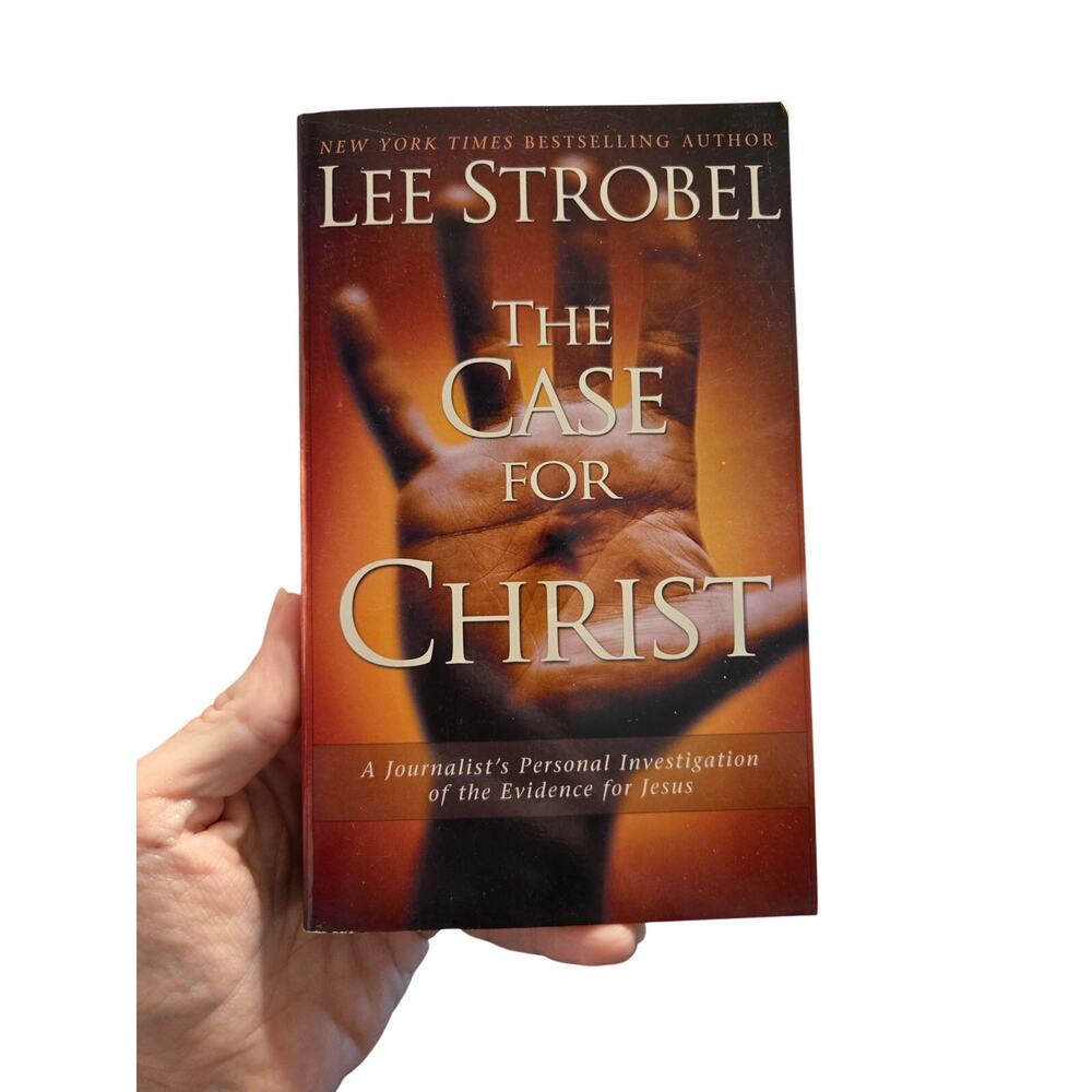 THE CASE FOR CHRIST Lee Strobel Zondervan Investigation Dark Academia Religion